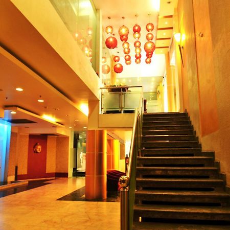 The White Klove New Delhi Exterior photo