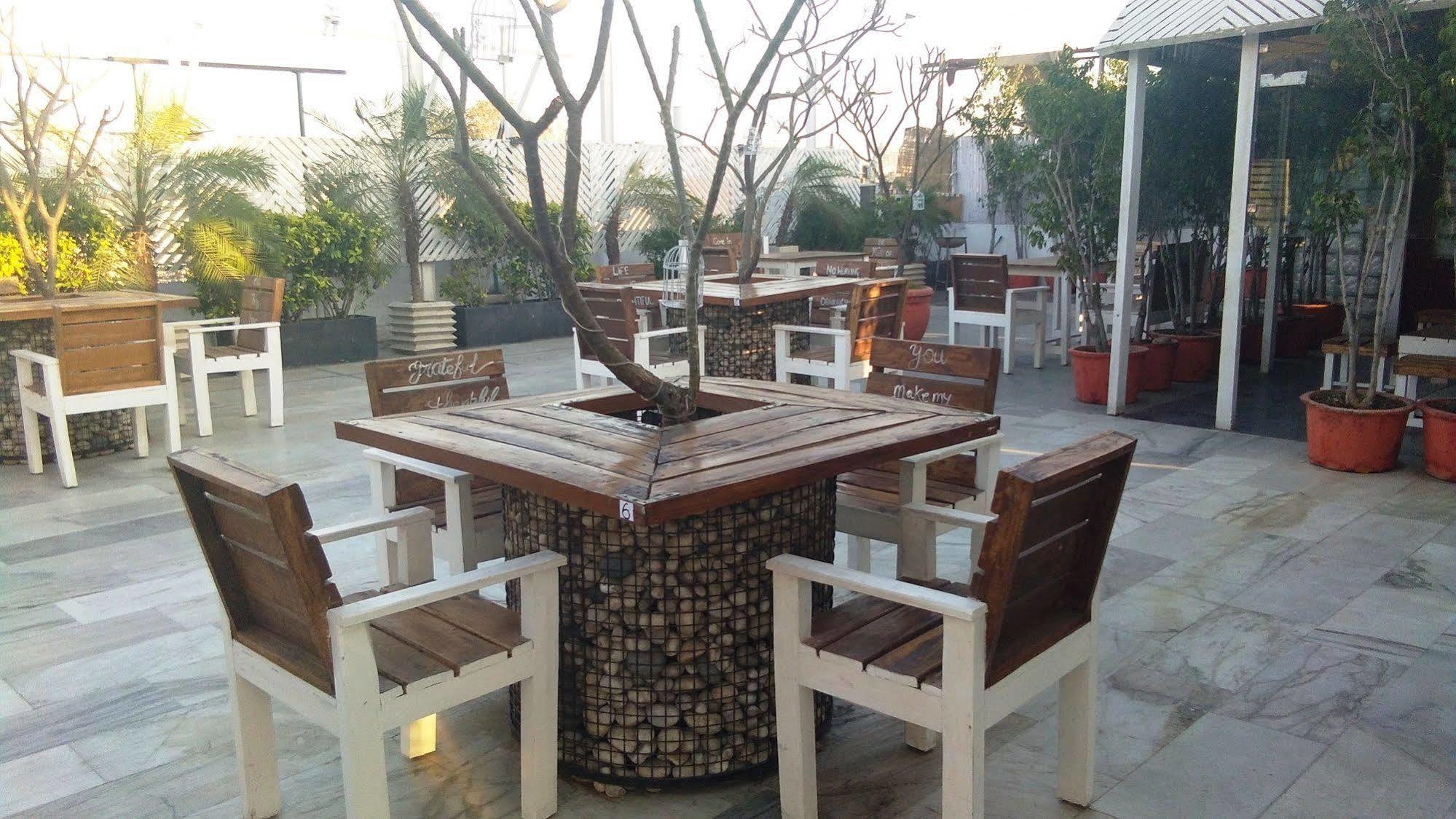 The White Klove New Delhi Exterior photo