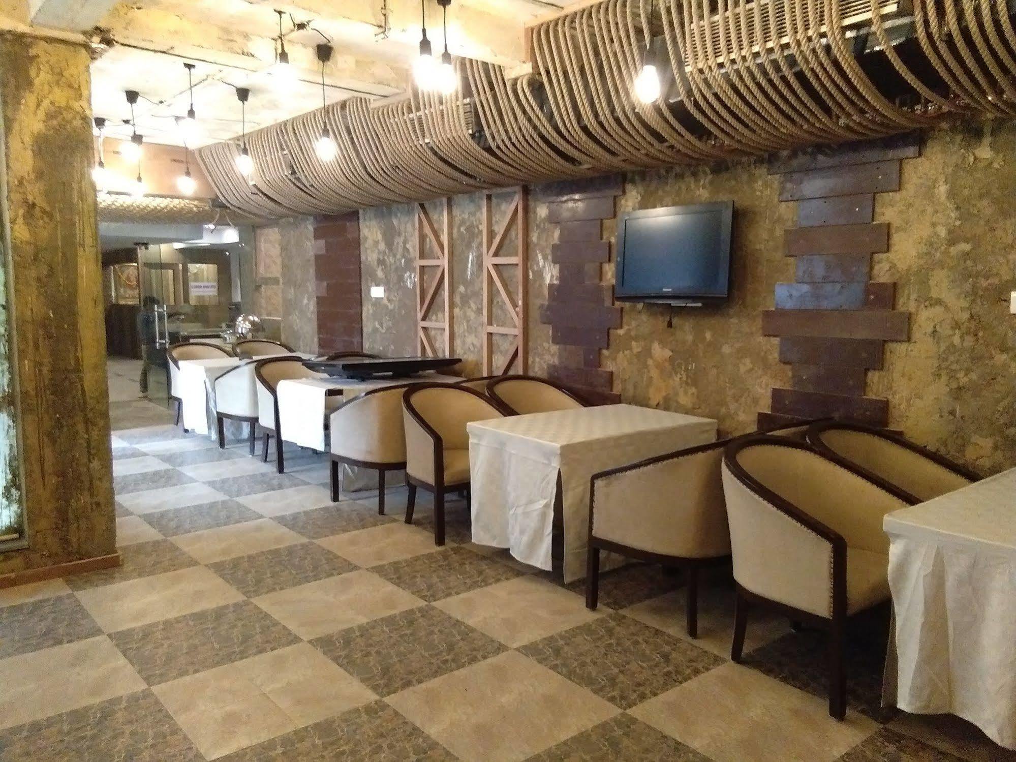 The White Klove New Delhi Exterior photo